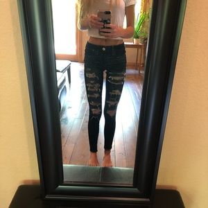 Ripped American Eagle skinny jeans